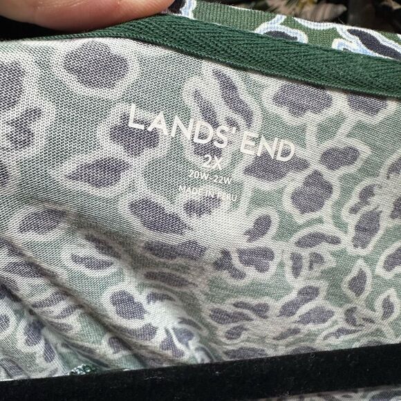 Lands' End Women's Floral V- Neck LS Supima Cotton T-Shirt Blue Size 2X Stretch - Picture 6 of 10